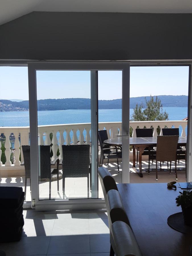 Villa Lizzi Трогир Экстерьер фото