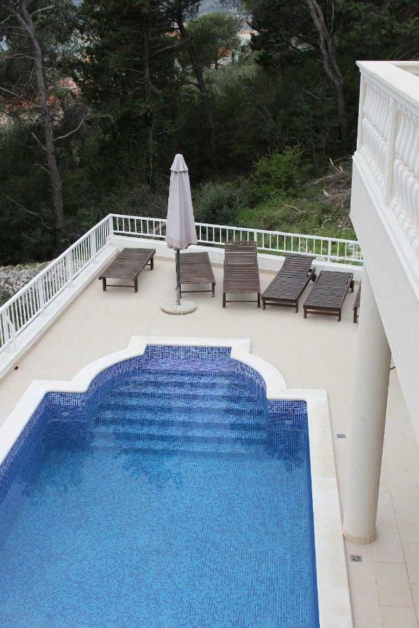 Villa Lizzi Трогир Экстерьер фото